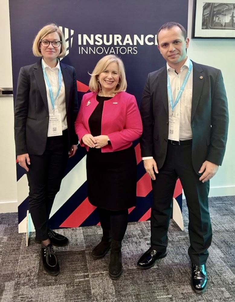 Networking at top fraud & claims event